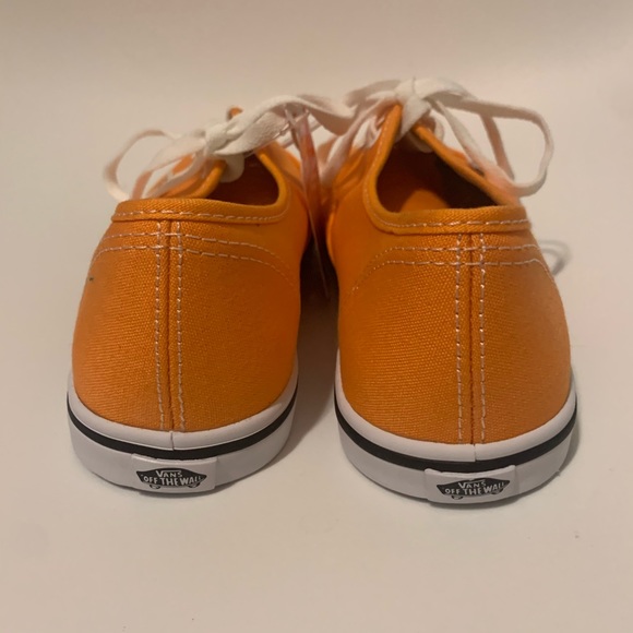NWT Vans Authentic Lo Pro Sneakers - Picture 3 of 4